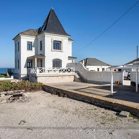Surfcastle And Surf School