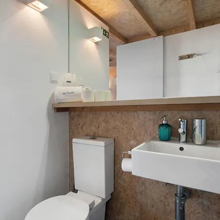 Surfcastle And Surf School Holiday home *