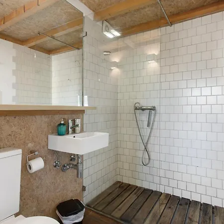 Holiday home Surfcastle And Surf School
