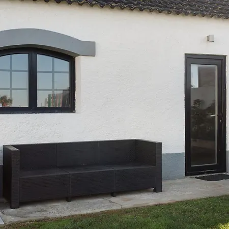 Surfcastle And Surf School Holiday home *
