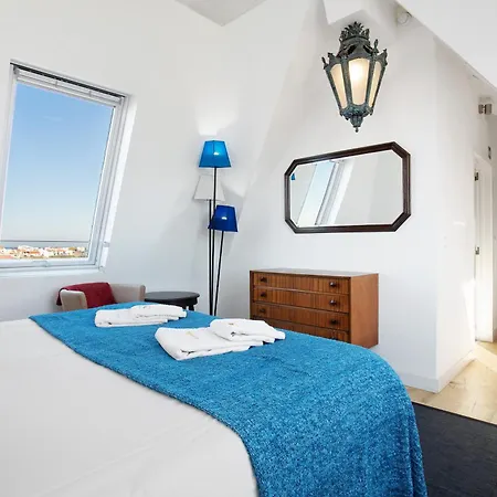 Surfcastle And Surf School Holiday home Ferrel (Leiria)